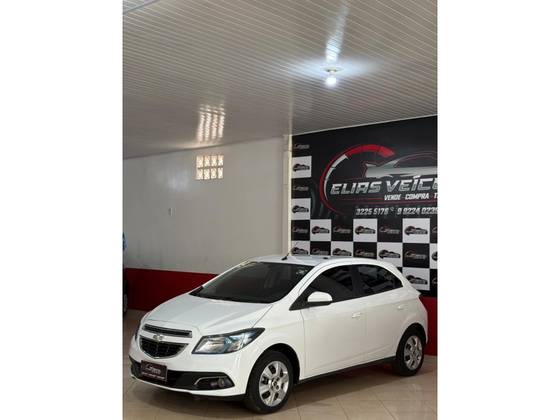 CHEVROLET ONIX 1.0 MPFI LT 8V FLEX 4P MANUAL
